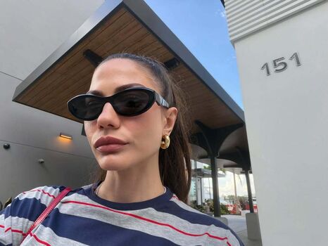 Full leaked Demet ozdemir private photo