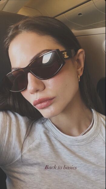 Full leaked Demet ozdemir private photo
