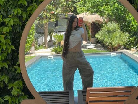 Full leaked Demet ozdemir private photo