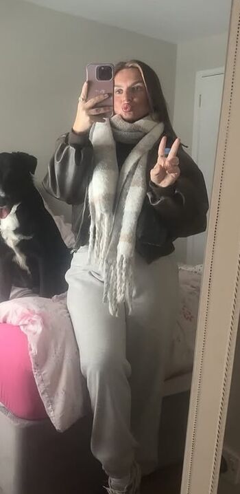 Demi-Lee