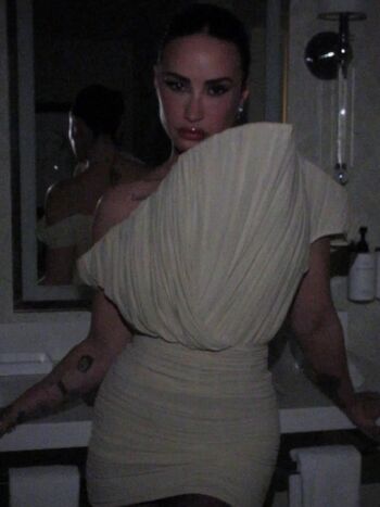 Full leaked Demi lovato page private onlyfans photo