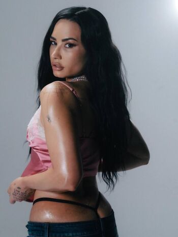 Full leaked Demi lovato page private photo