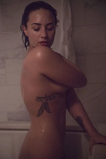 Full leaked Demi lovato page private photo