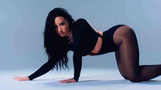 Full leaked Demi lovato private photo