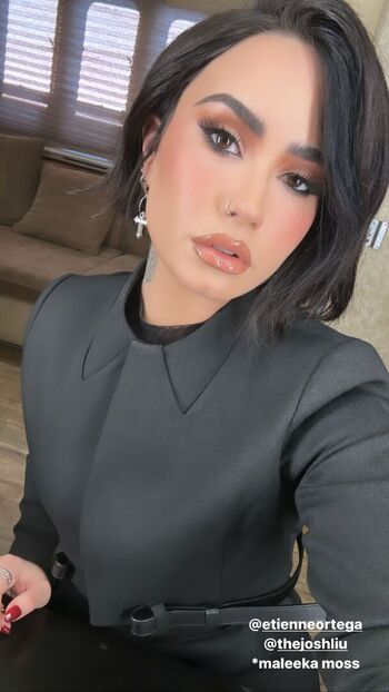 Full leaked Demi lovato page private photo