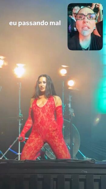 Full leaked Demi lovato private photo