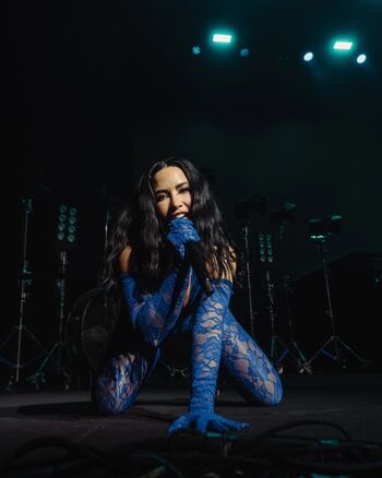 Full leaked Demi lovato private photo