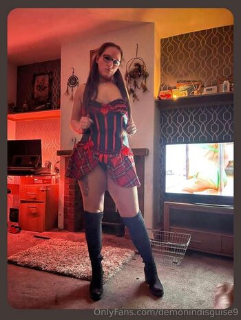 Full leaked Demonindisguise private onlyfans photo