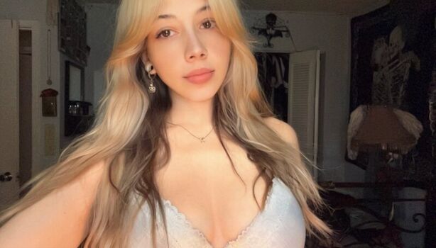 Full leaked Demonxbae private photo