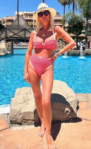 Full leaked Denise van outen private photo
