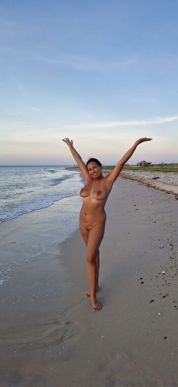 Full leaked Desertrosemay private onlyfans photo