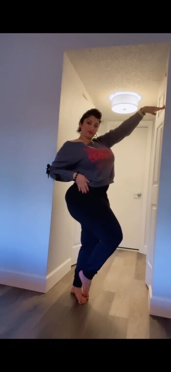 Full leaked Desi asszilla private onlyfans photo