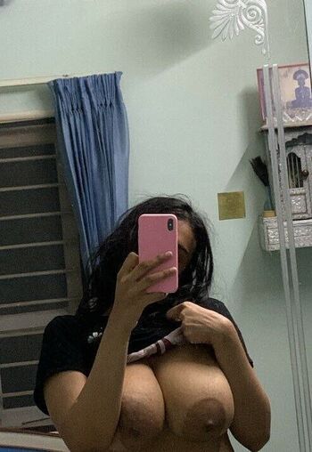 Full leaked Desi aurora private onlyfans photo