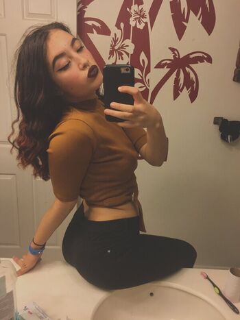 Full leaked Devin papadol private photo