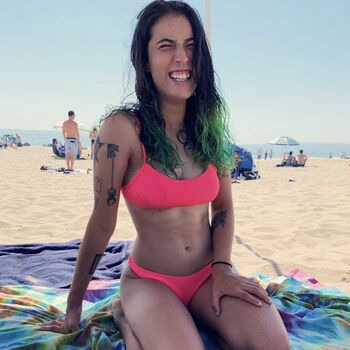 Full leaked Devin papadol private photo