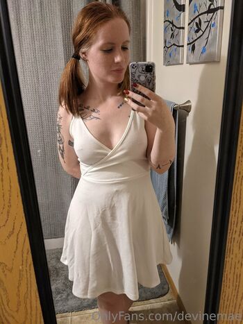 Full leaked Devinemae private photo