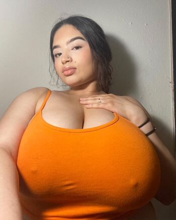 Full leaked Dezerai angel private photo