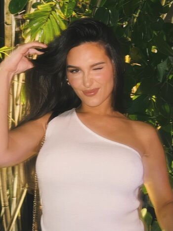 Full leaked Dezmin schubel private onlyfans photo