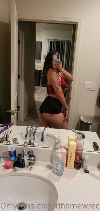 Full leaked Dhomewrecker private photo