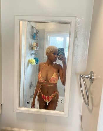 Full leaked Diamond white private photo