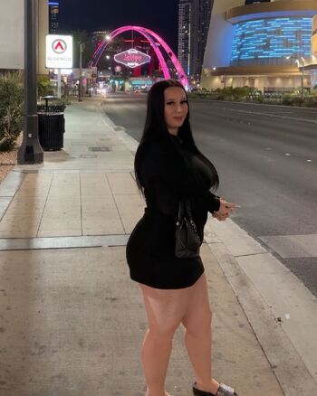 Full leaked Diamondgoatxx private photo