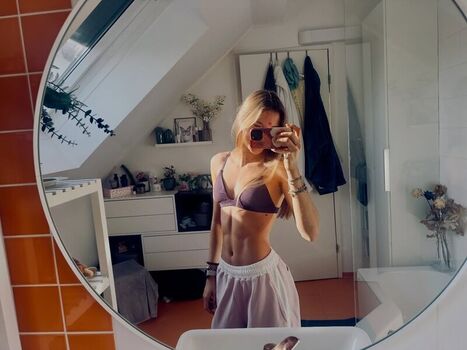 Full leaked Dianasdailydiaryy private photo