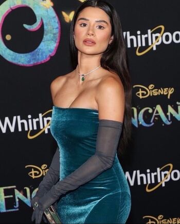 Full leaked Diane guerrero private photo