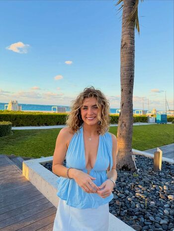 Full leaked Dierdrerae page private onlyfans photo