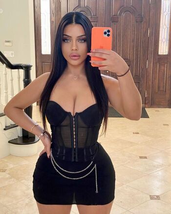 Dina Khalil
