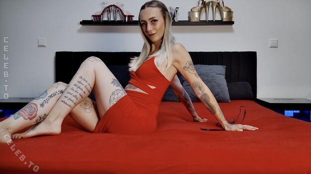Full leaked Dirtyaddel page private photo