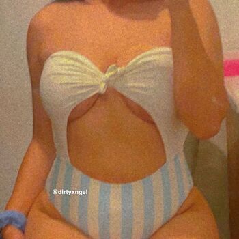 Full leaked Dirtyxngel private photo