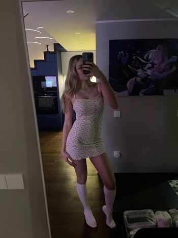 Full leaked Dishochekk private onlyfans photo