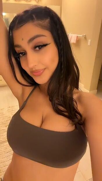 Full leaked Divaflawless private onlyfans photo