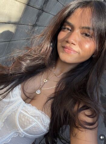 Full leaked Divya sashendran private onlyfans photo