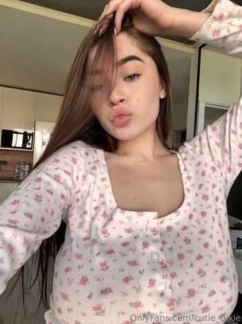 Full leaked Dixie cute private photo