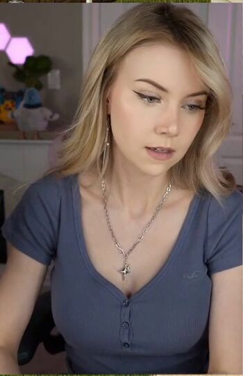 Full leaked Dizzykitten page private onlyfans photo