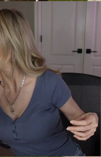 Full leaked Dizzykitten page private onlyfans photo