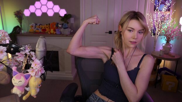 Full leaked Dizzykitten private photo