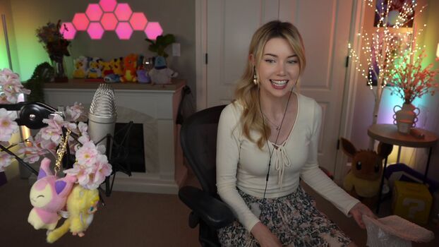 Full leaked Dizzykitten page private photo