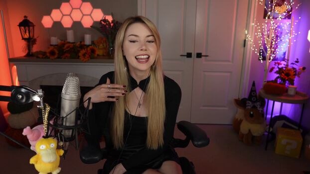 Full leaked Dizzykitten private photo