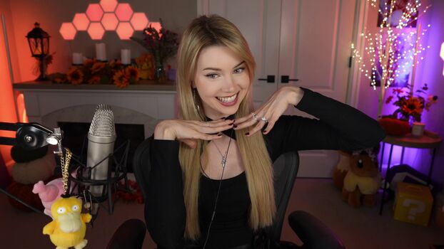 Full leaked Dizzykitten private photo