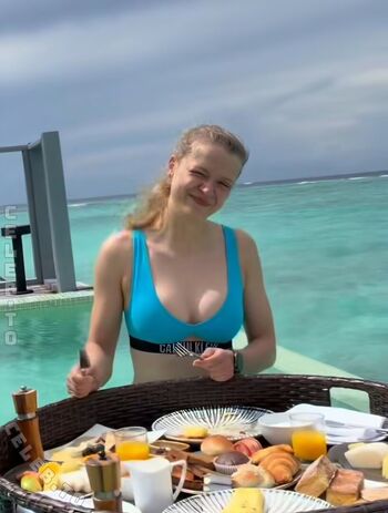 Full leaked Djanesintica private photo