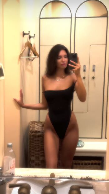 Full leaked Djina dzinovic private onlyfans photo