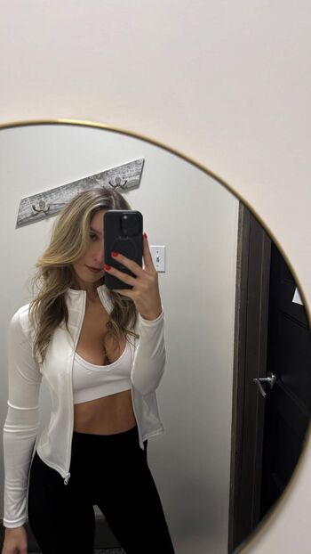 Full leaked Djmissshelton private onlyfans photo