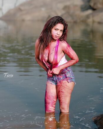 Full leaked Dk classy queen private onlyfans photo