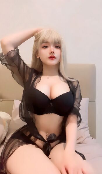 Full leaked Dly chan private onlyfans photo