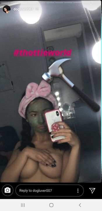 Full leaked Dogluver private photo