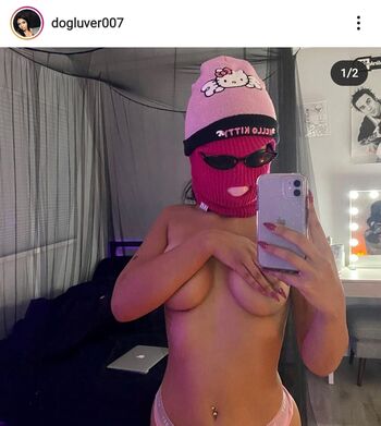 Full leaked Dogluver private photo