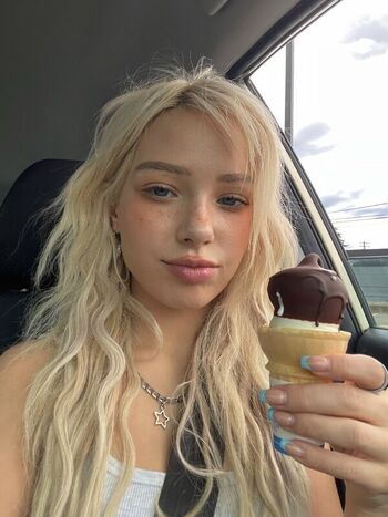 Full leaked Dollblush private photo