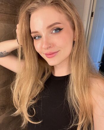 Full leaked Dolly rud private onlyfans photo